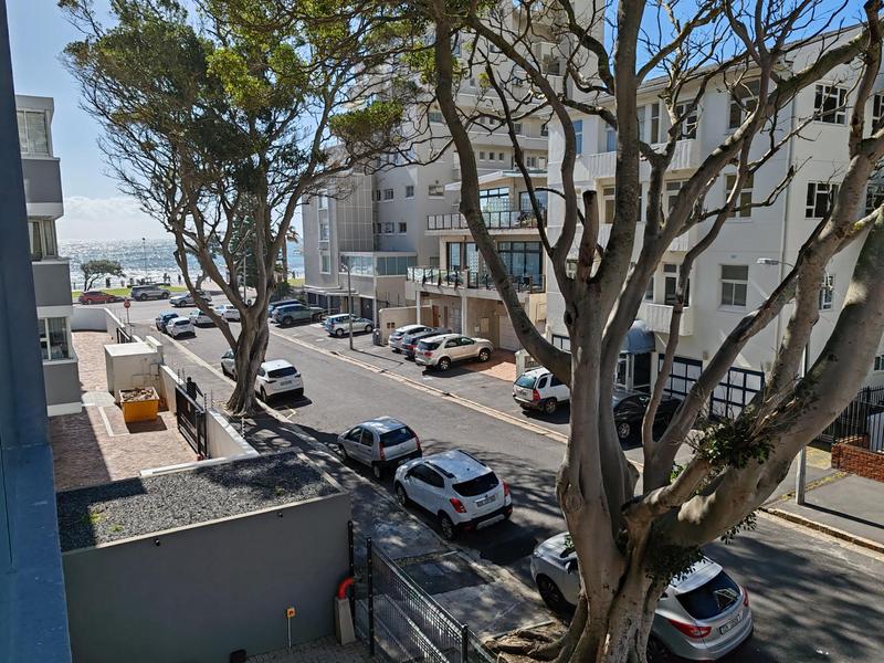 To Let 2 Bedroom Property for Rent in Sea Point Western Cape